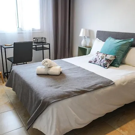 Comfortable Duplex With Garage And Working Space アパート プエルティト・デ・グイマル